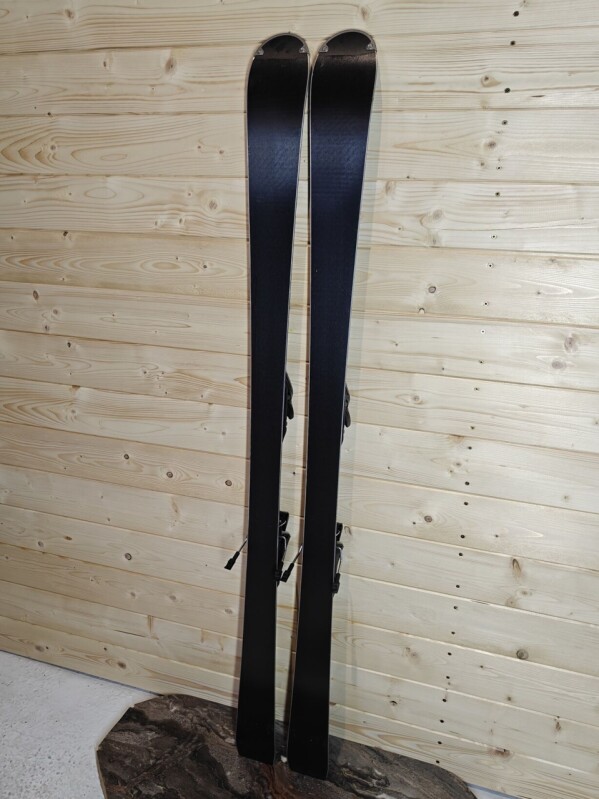 LYŽE XO SWISS SKI V12 L BLACK 154CM
